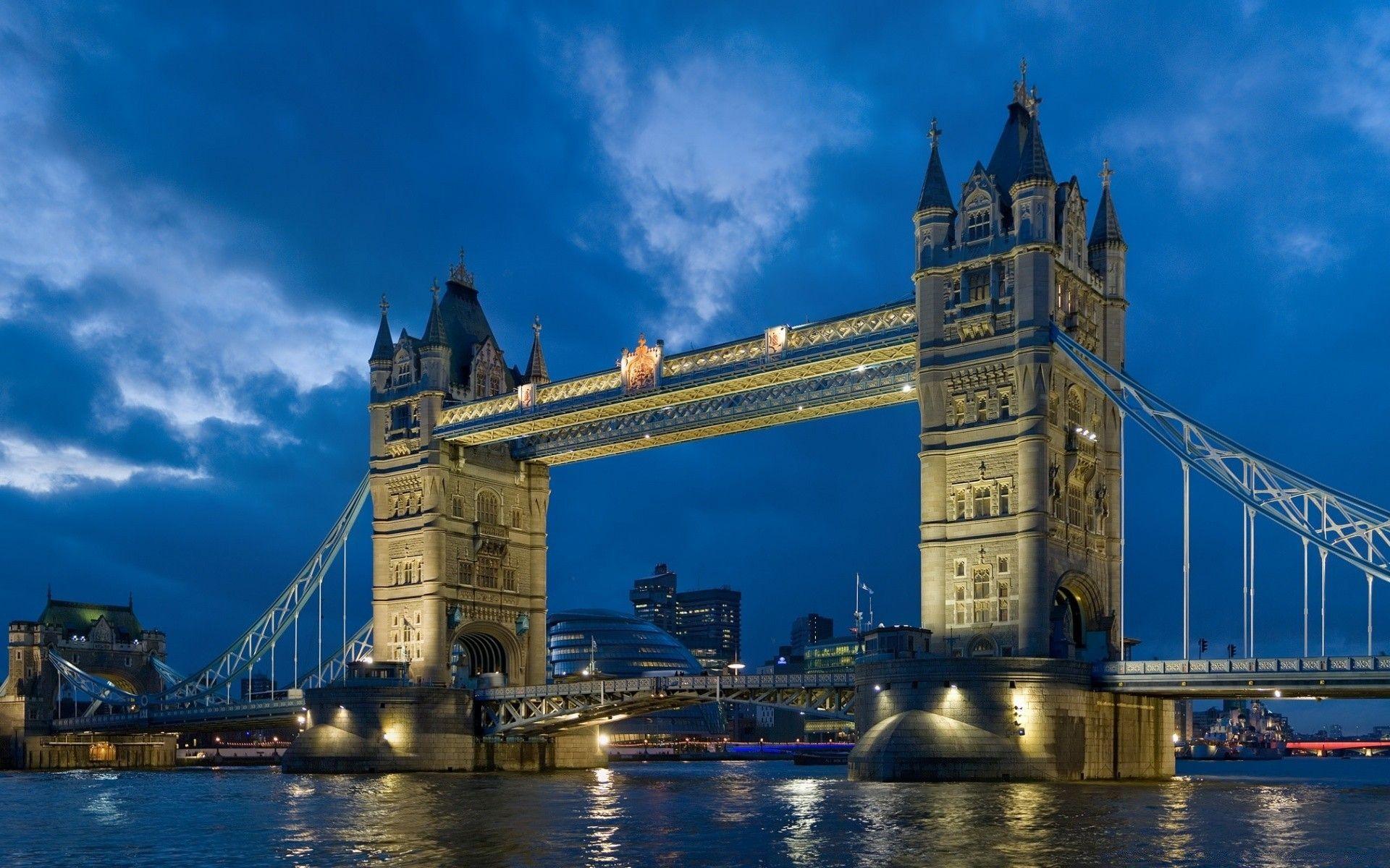 1920x1200 Tower Bridge From The North Bank At Dusk