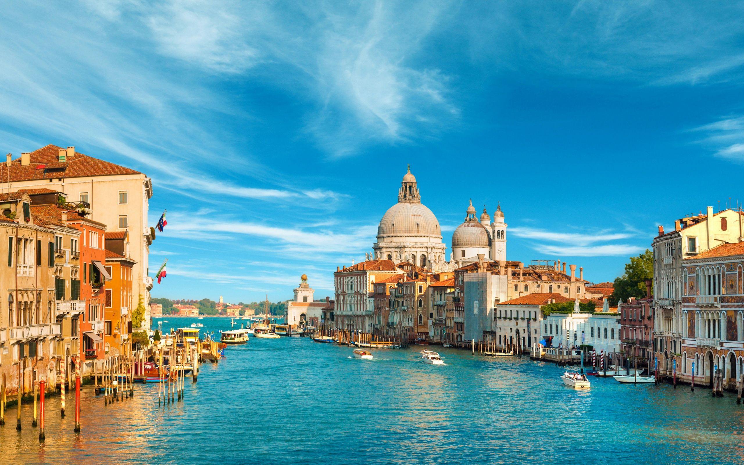 2560x1600 Animal & Scenery Wallpaper 003 Grand Canal, Saturn, the Blood