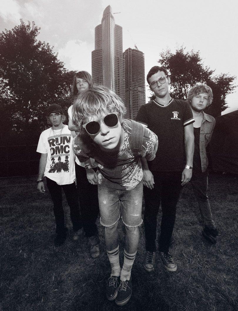 810x1056 Cage The Elephant Concert Photo's King Cool