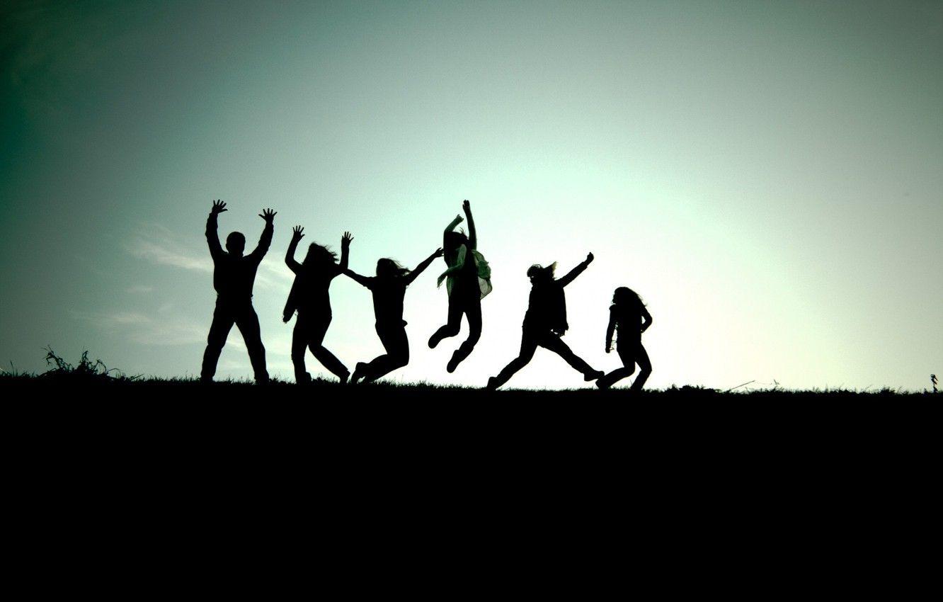 1332x850 Wallpaper joy, green, jump, scarf, friends, emotion image