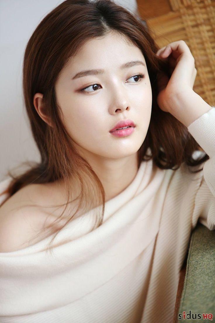 736x1104 Kim Yoo Jung, Bio, Photo, Mobile Wallpaper, Love Life