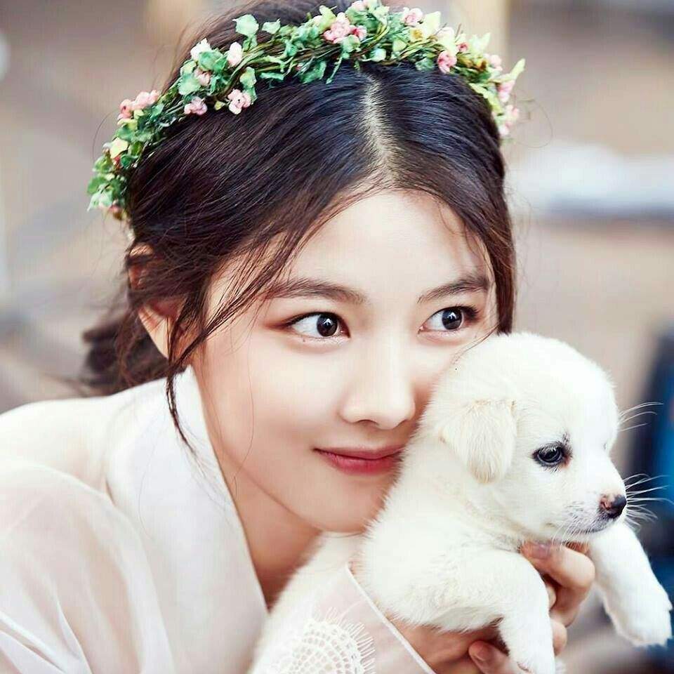 960x960 KIM YOO JUNG unnie