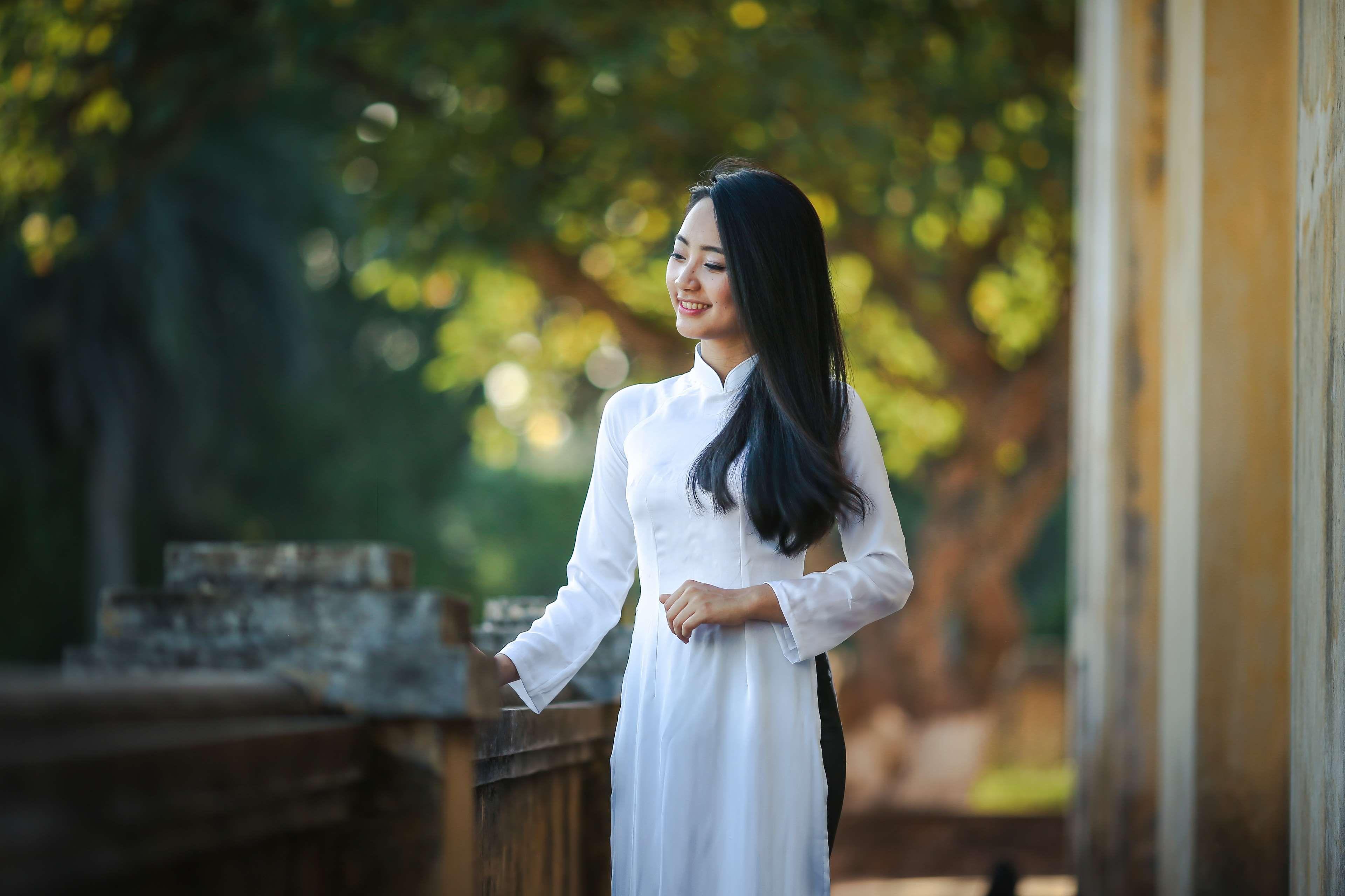 3840x2560 adult, asian, attractive, blur, daylight, dress, facial expression, fashion, girl, happy, model, outdoors, person, portrait, smile, traditional, vietnam, vietnamese, wear, woman, young 4k wallpaper. Mocah HD Wallpaper
