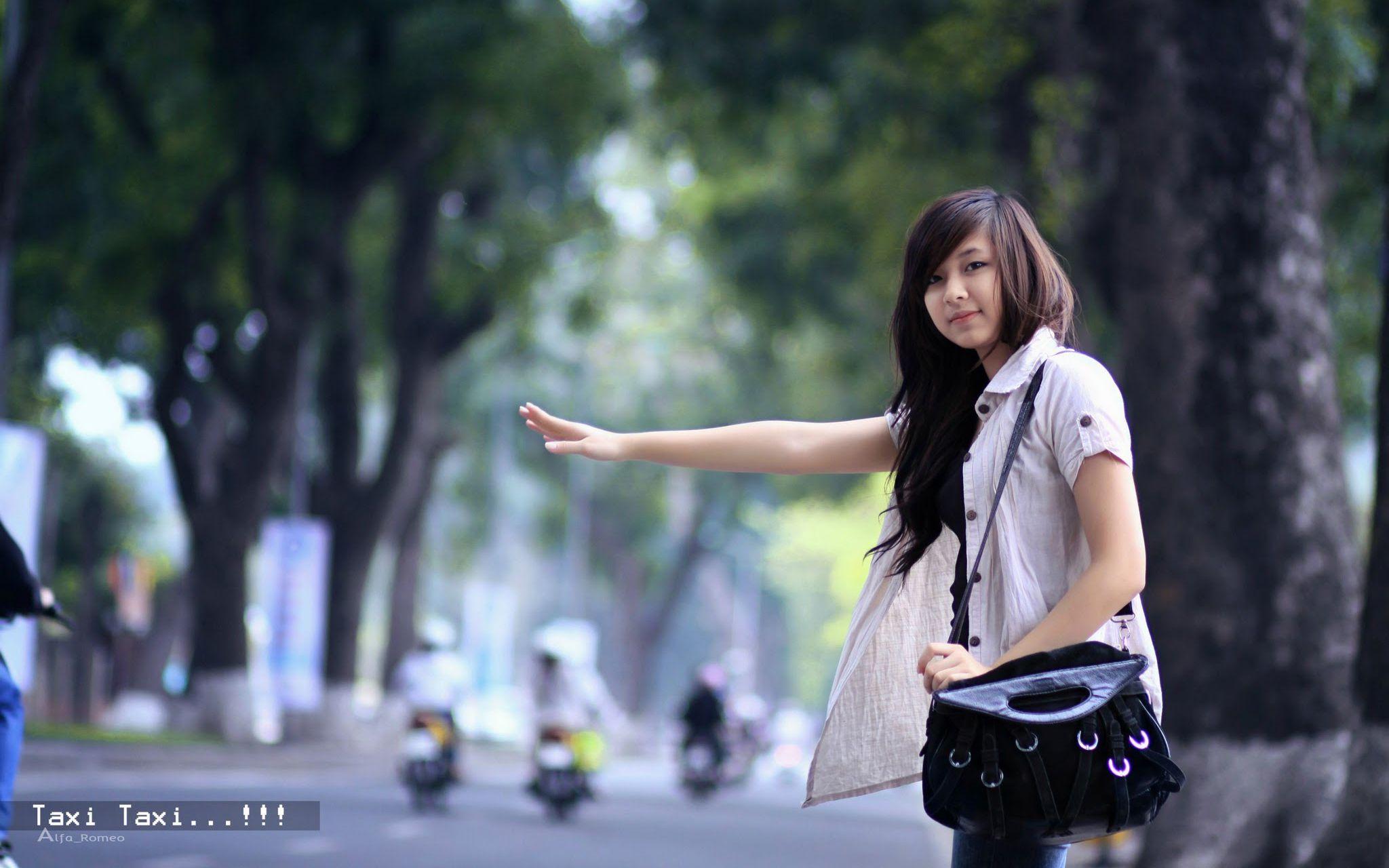 2048x1280 Hot Cute Asian Girl Wallpaper Full HD Free Download