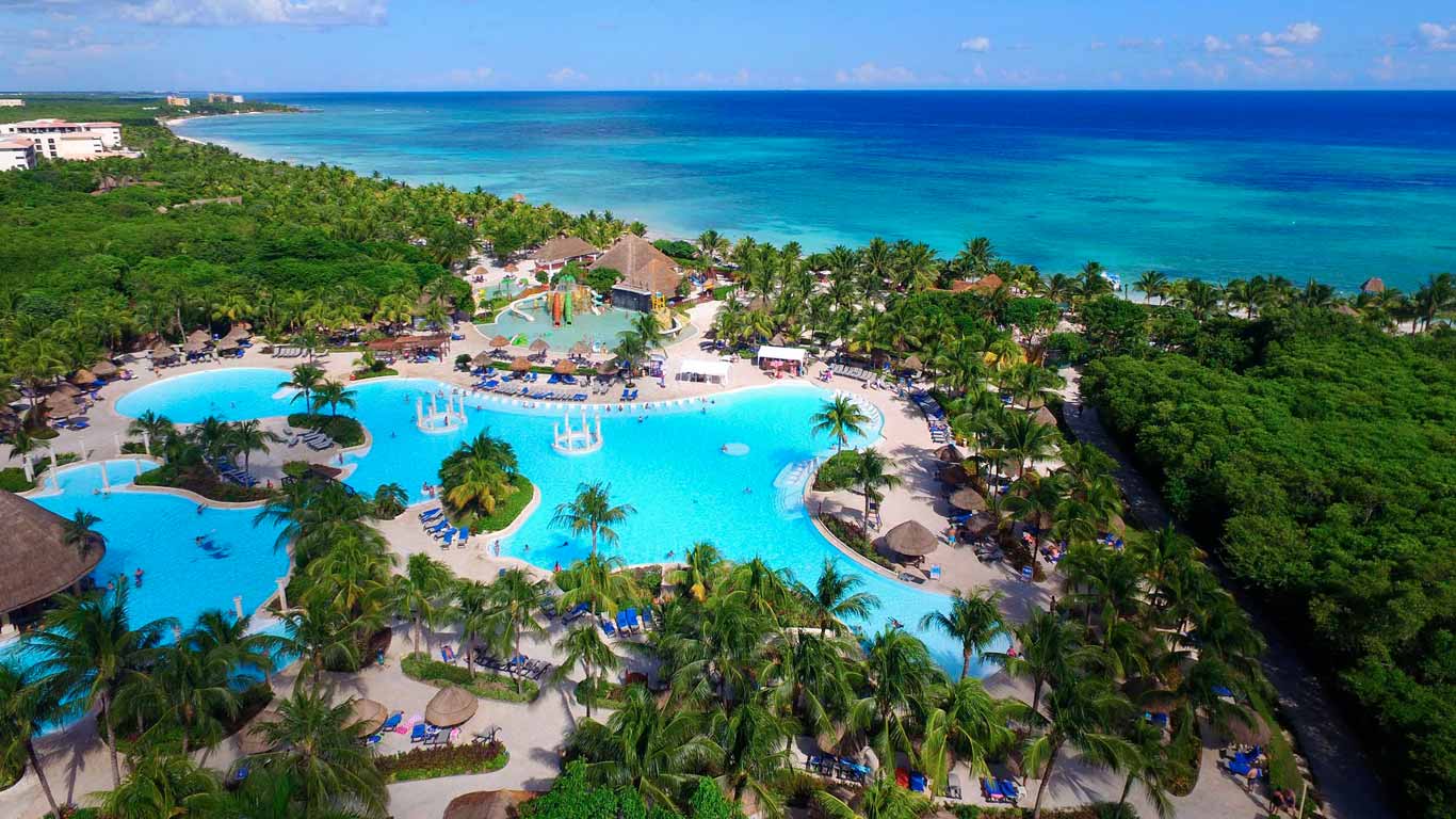 1366x768 Grand Palladium Colonial Resort