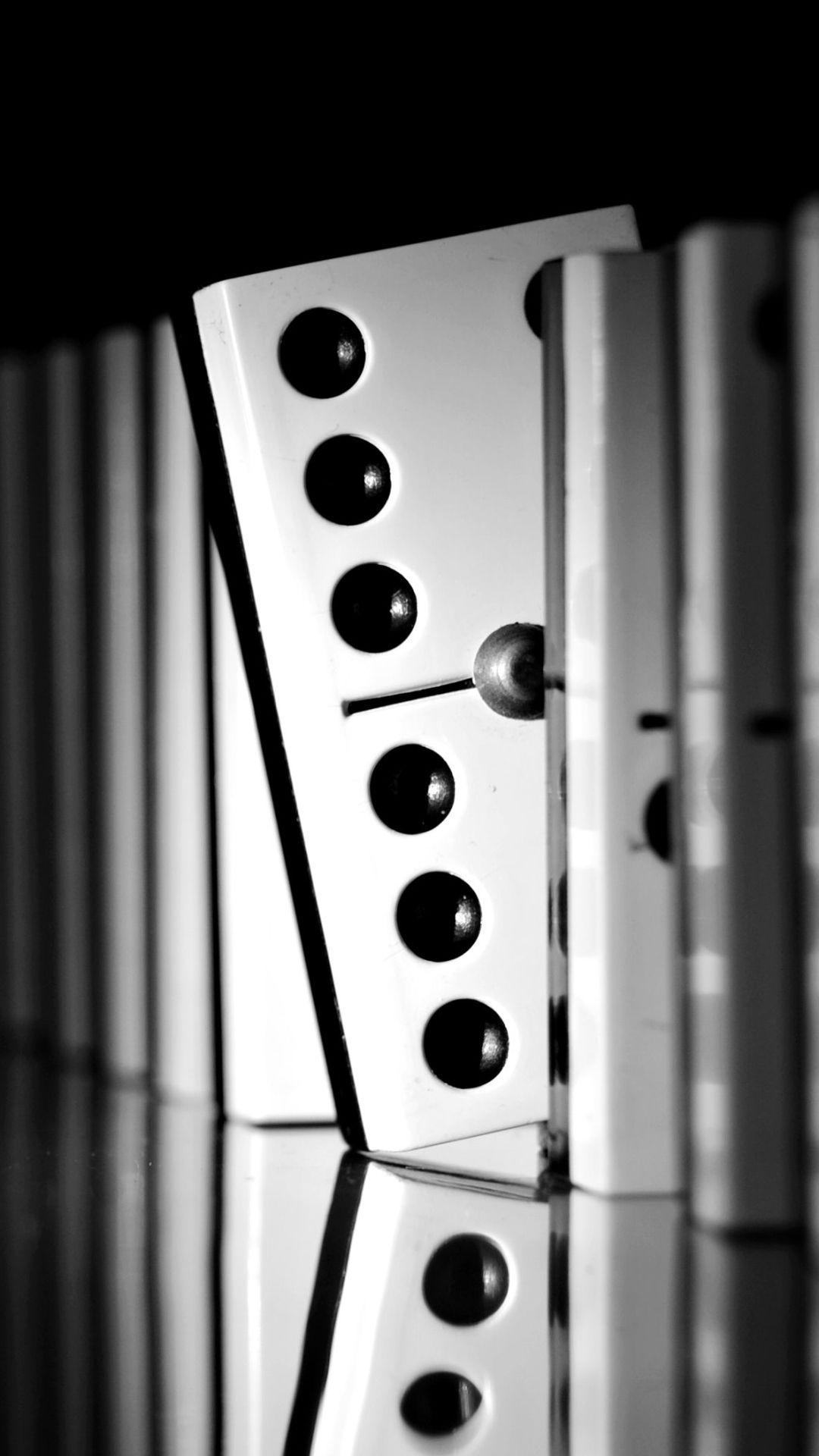 1080x1920 Domino Wallpaper