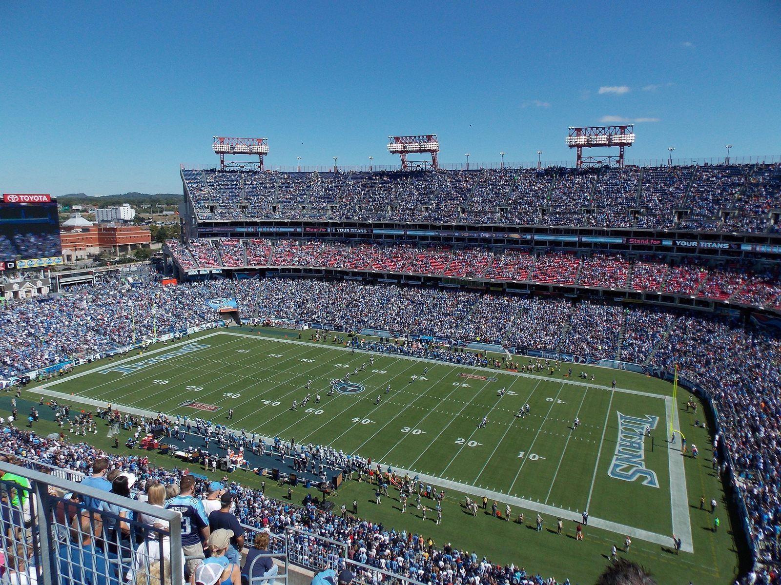 1600x1200 Nissan Stadium
