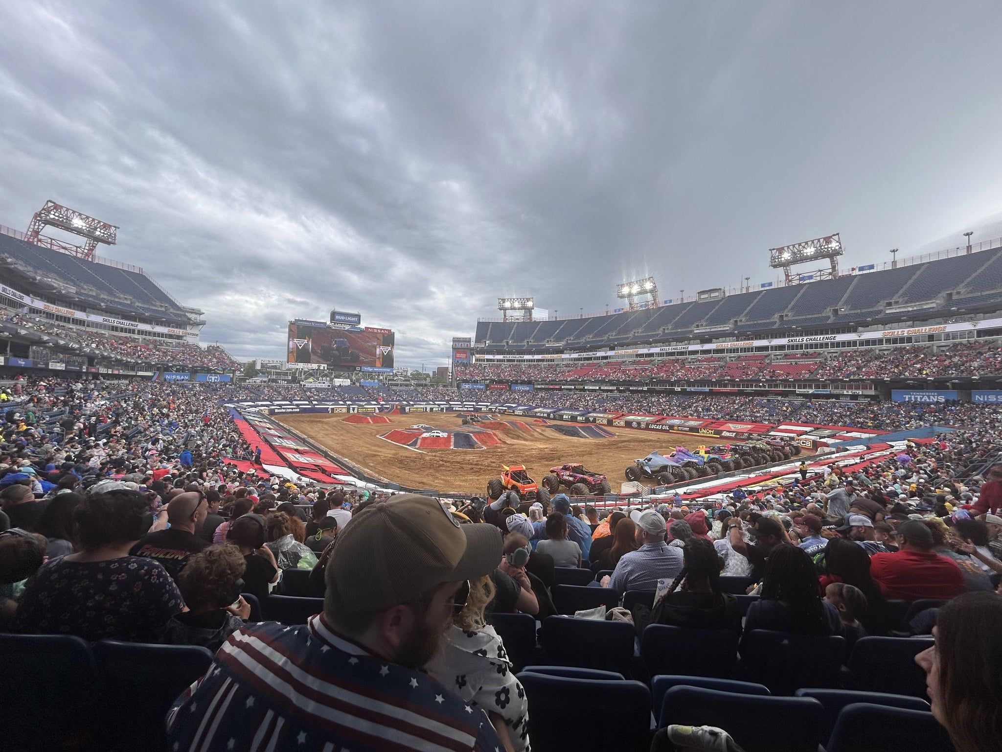 2048x1536 Nissan Stadium Parking Passes
