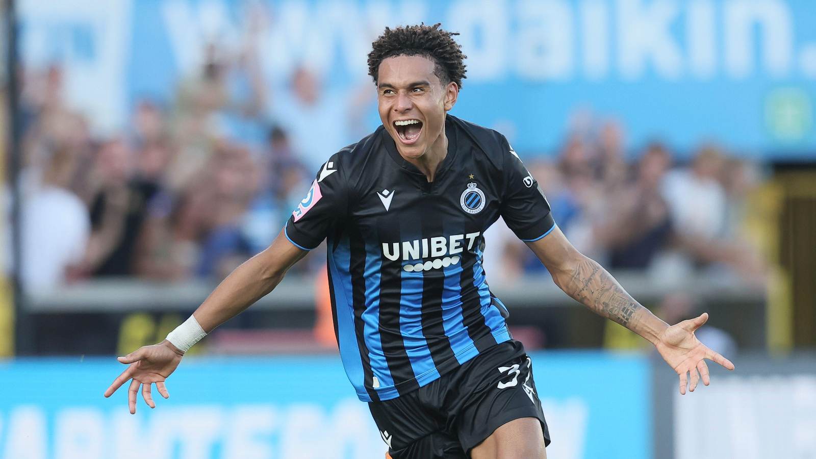 1600x900 Arsenal 'very interested' in signing superb Liverpool target; he rejected Chelsea this summer