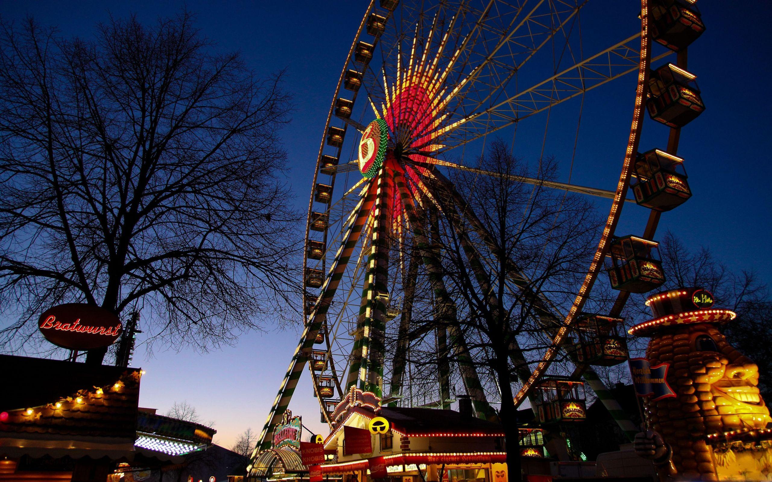 2560x1600 Ferris Wheel Mac Wallpaper Download