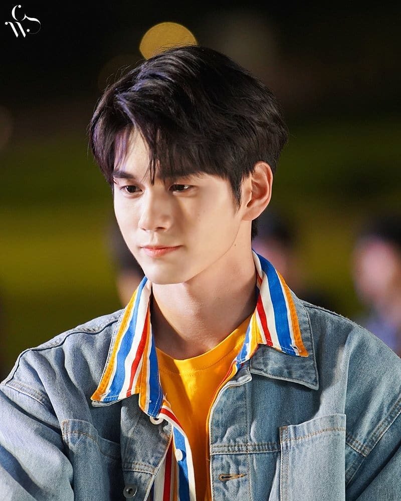 800x1000 Ong Seong Wu's Face Is All Over The Chinese Theatres In The Heart