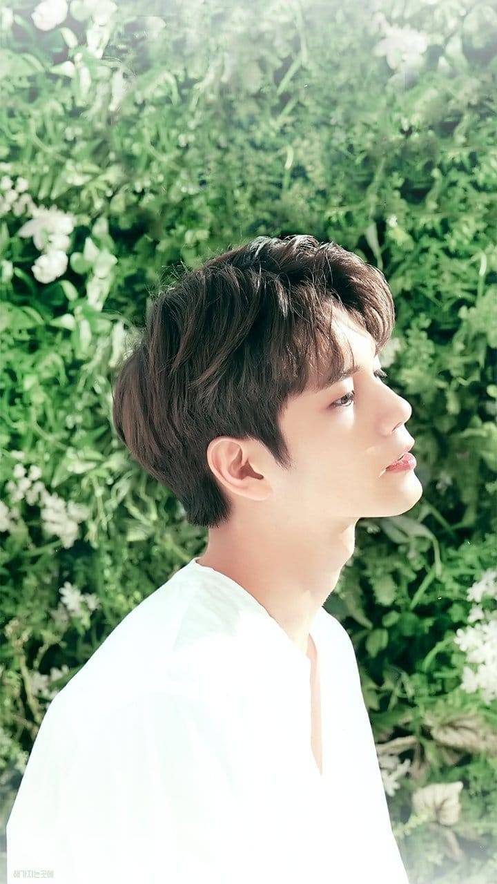 720x1280 WN ONG SEONGWOO wallpaper