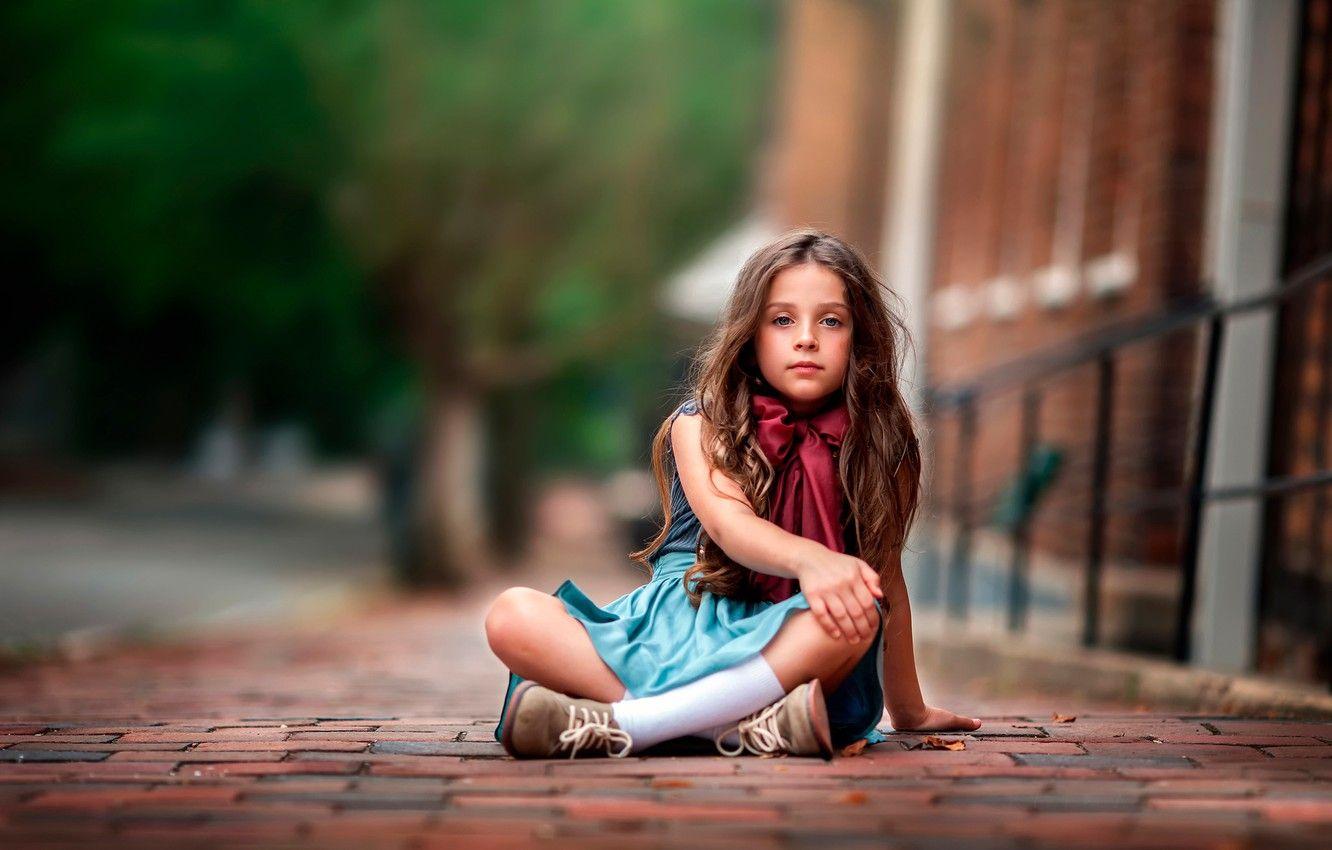 1332x850 Wallpaper look, girl, curls, Afternoon, child photography