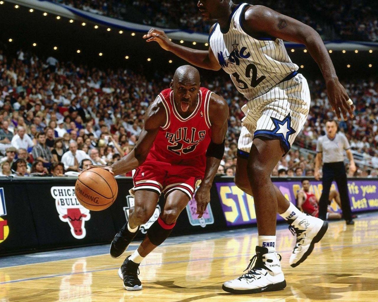 1280x1024 Michael Jordan vs Shaquille O'Neal, basketball, nba