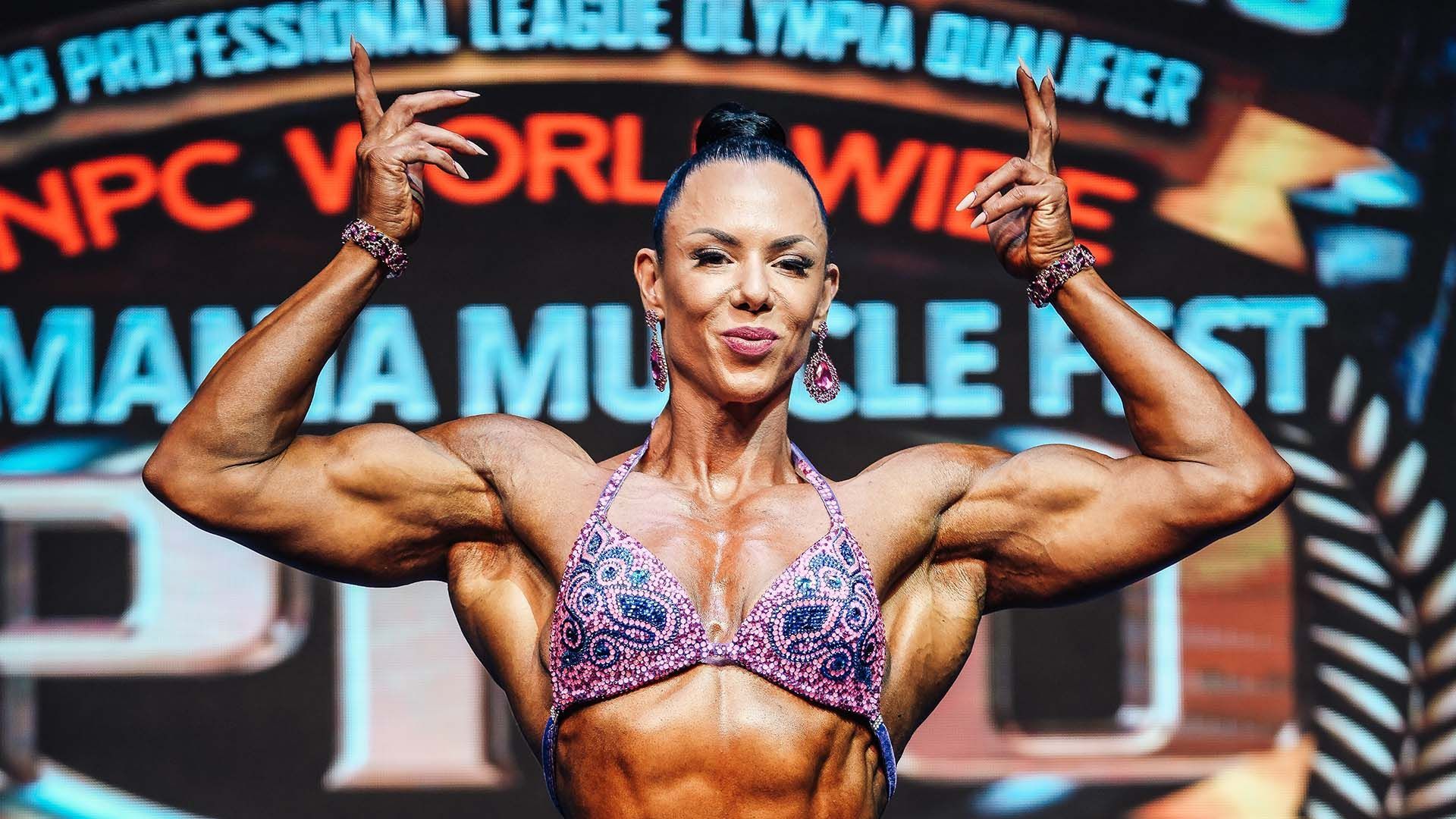 1920x1080 I'm the world's tallest female bodybuilder get jealous of my height at the gym and have spat at me in the street