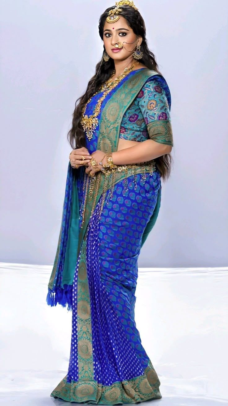 736x1308 Devasena Anushka Shetty