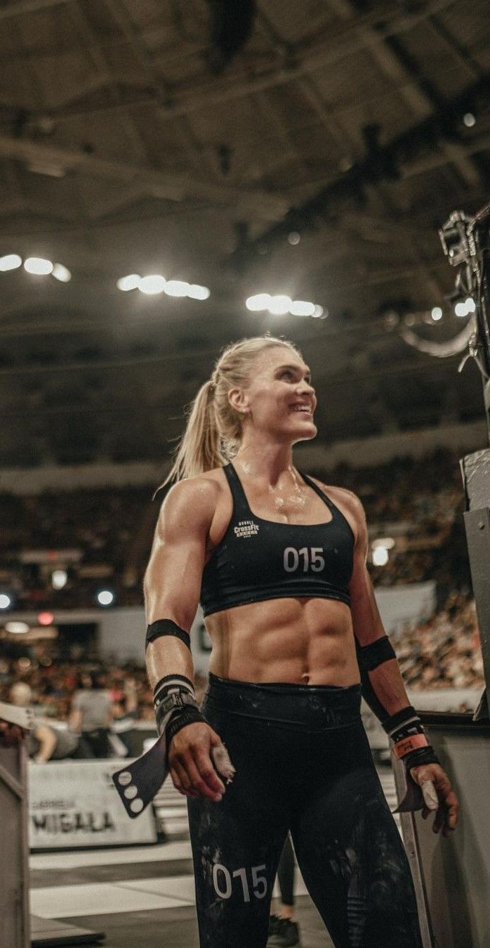 698x1349 Katrin Davidsdottir: 2023 CrossFit Games, Helena
