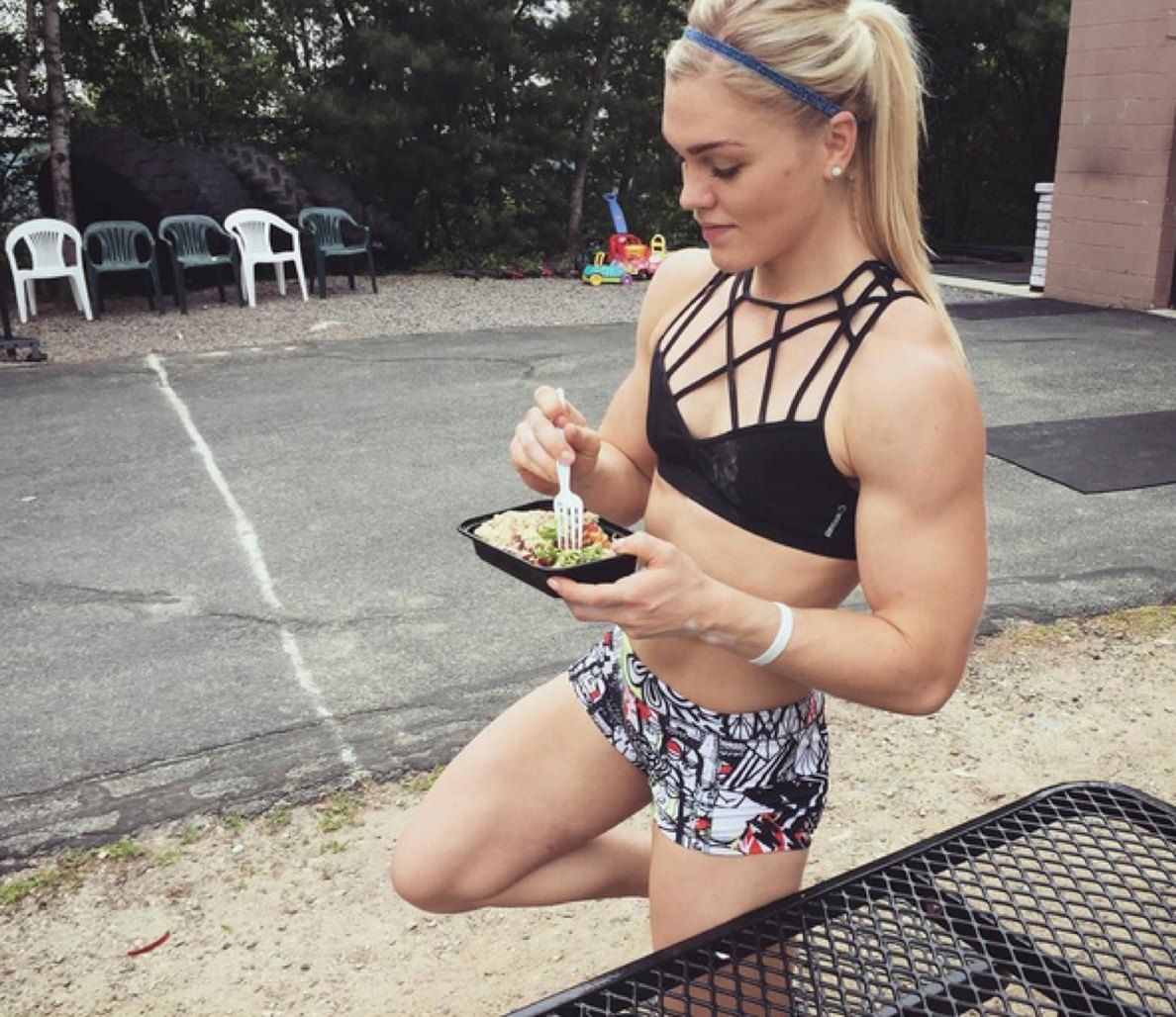 1188x1028 photo that prove Katrin Davidsdottir is the Fittest Woman on Earth & Fitness