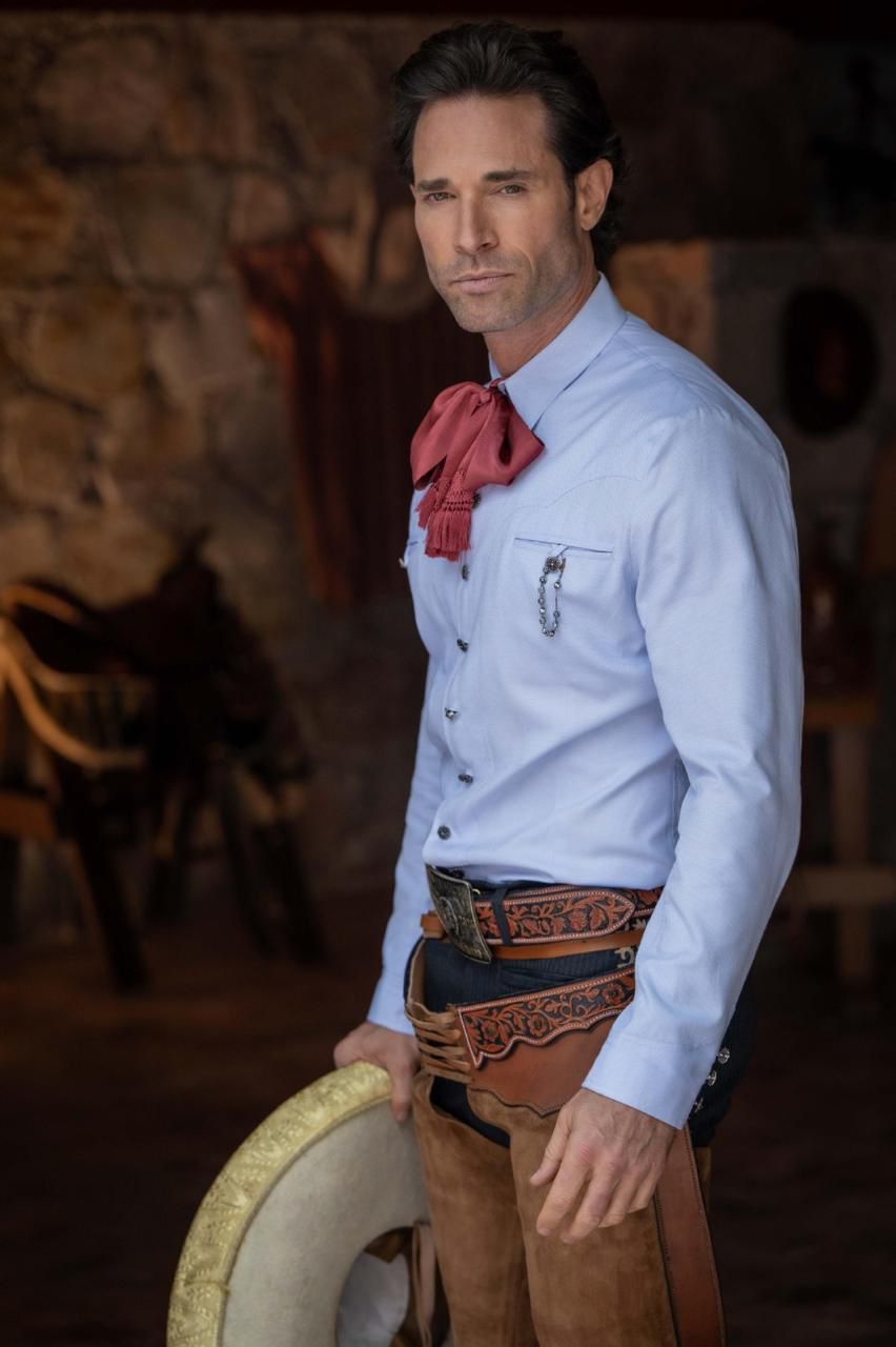 852x1280 EXCLUSIVE Hidden Story Behind Sebastián Rulli's Charro Suits in 'Mi Rival' and It's Surprising Connection with Legendary Jorge Negrete