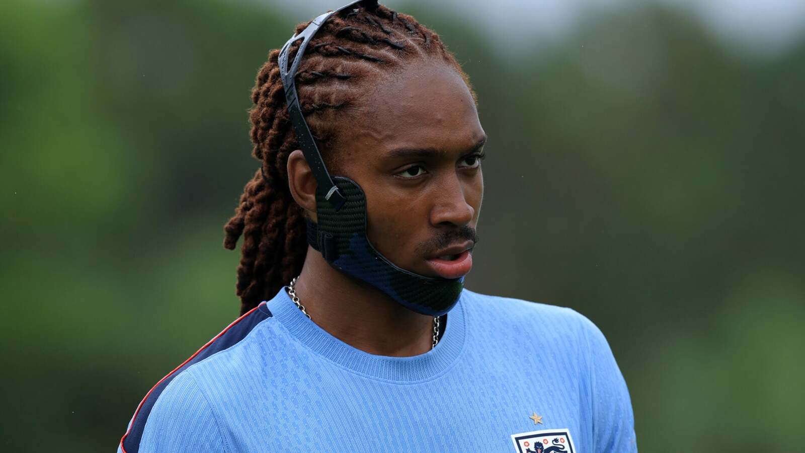 1600x900 The &;crazy&; reason Djed Spence has to wear a mask for England at the World Cup
