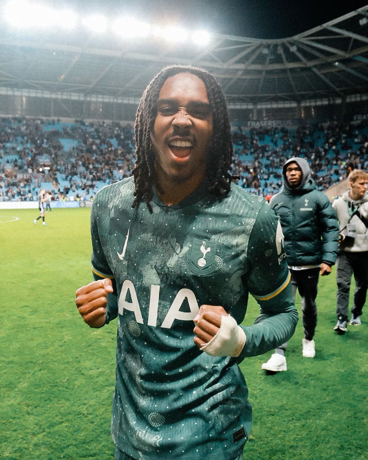 1280x1600 Djedddd ideas. madrid girl, football, tottenham