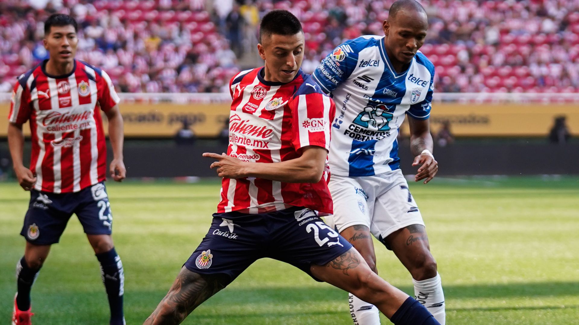 1920x1080 La imagen de Roberto Alvarado que no salió en TV y encendió las alarmas en Chivas