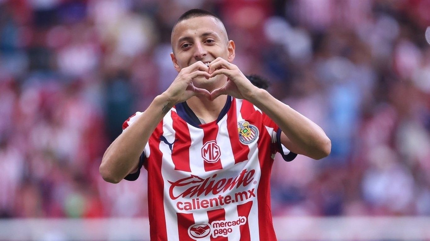 1366x768 Chivas pone intransferible a Roberto 'Piojo' Alvarado ante el fracaso del equipo