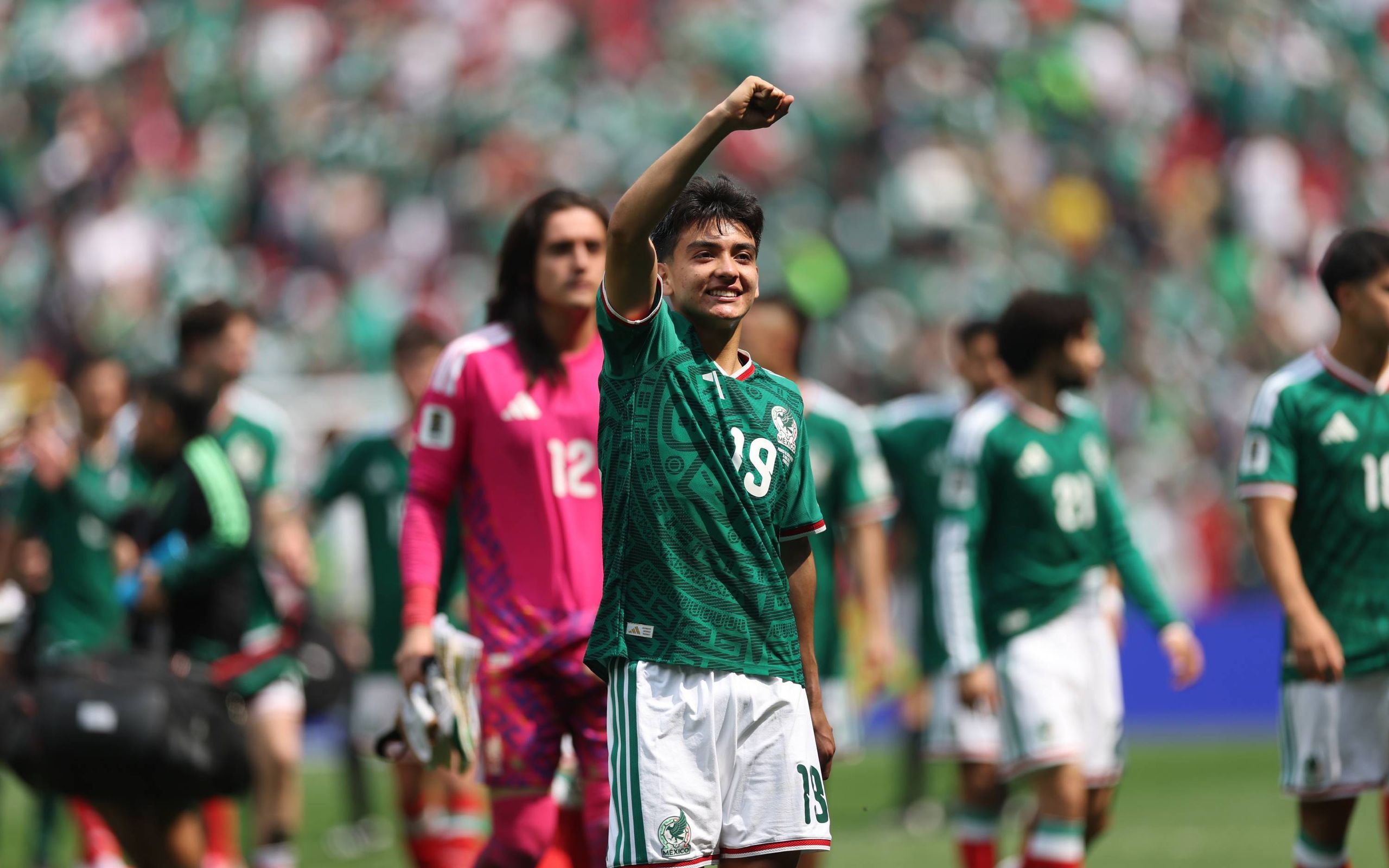 2560x1600 Gilberto Mora (padre): “Quiero que sea un gran futbolista, pero sobre todo un hombre de bien”