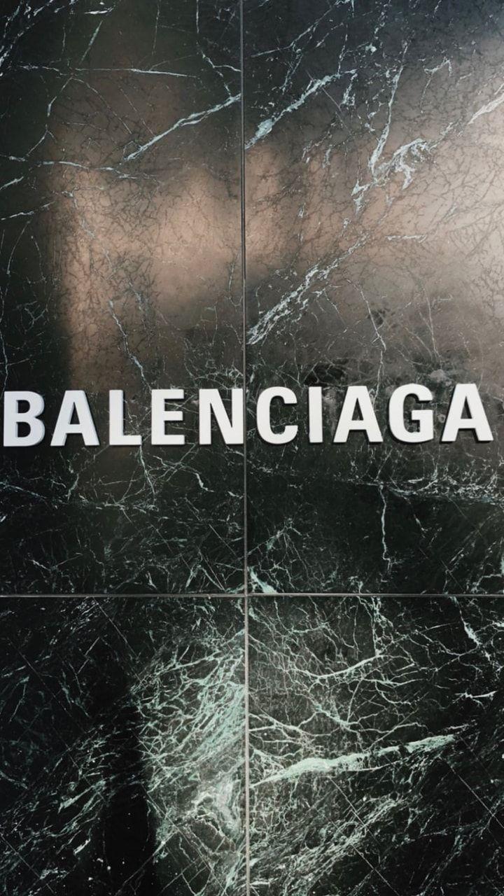 BALENCIAGA Original House Logo  Roupas para dançar Fotos Estampas