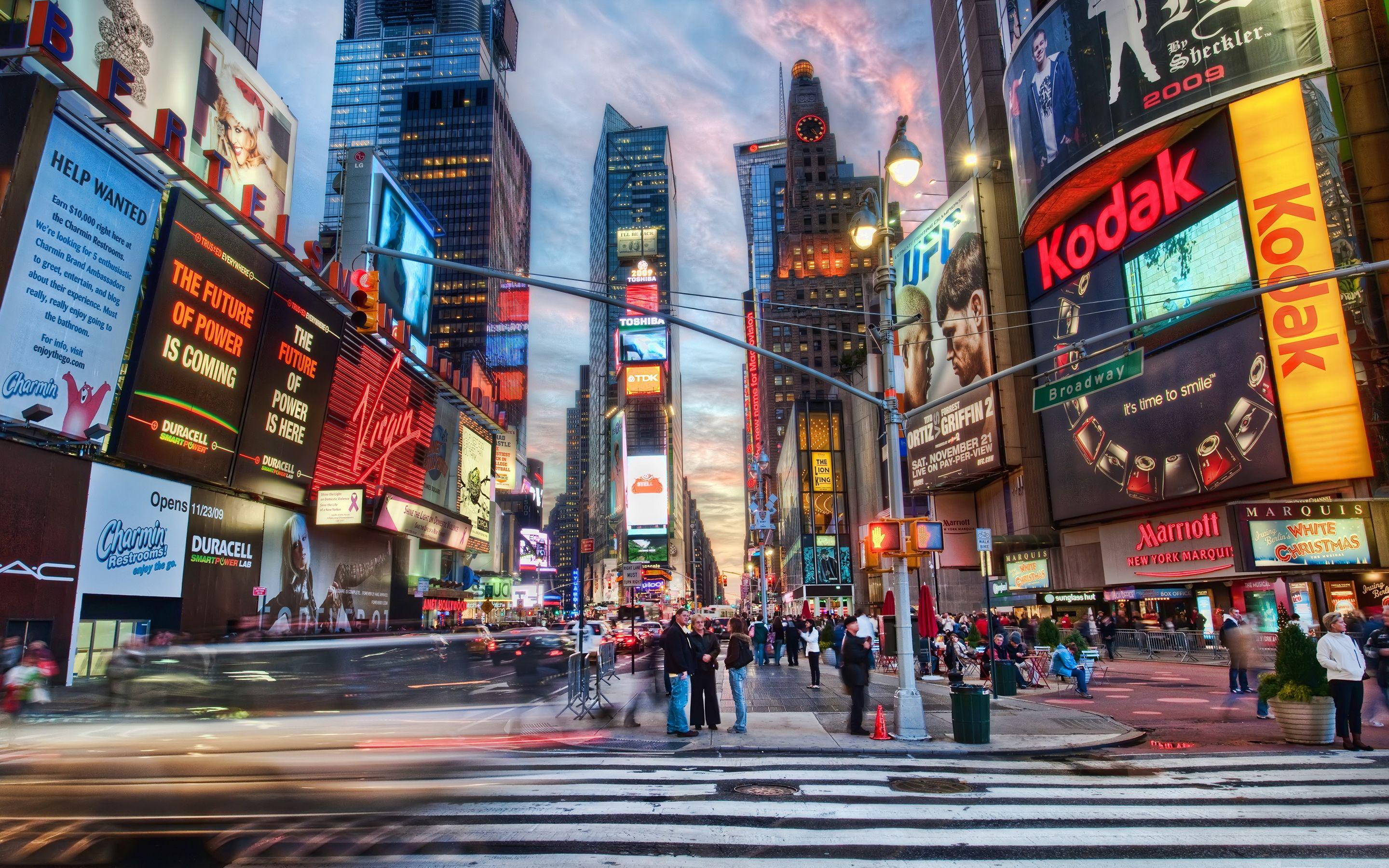2880x1800 Times square