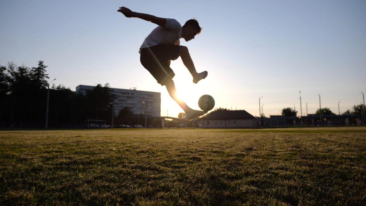 1244x700 Freestyle Football , Image and Background for Free Download