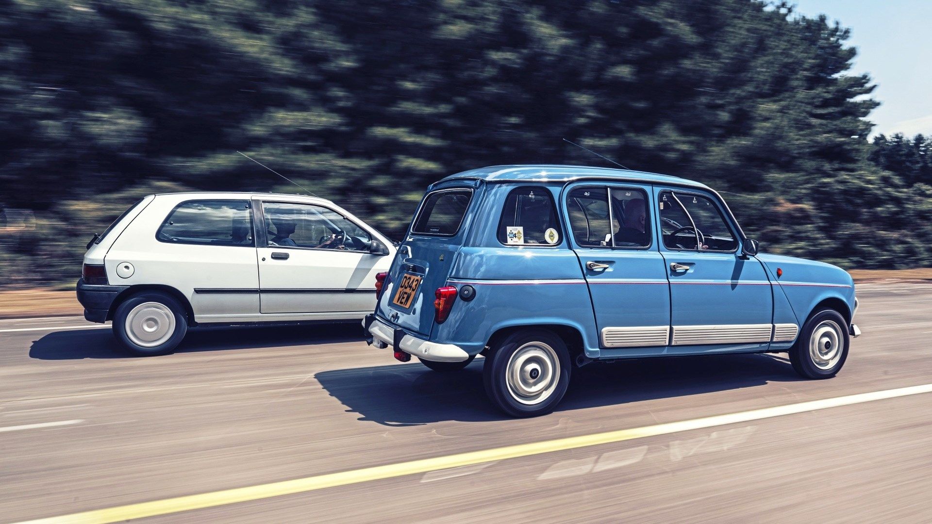 1920x1080 Vive La Évolution: Renault's New 4 E Tech Meets Brand's Small Car Icons
