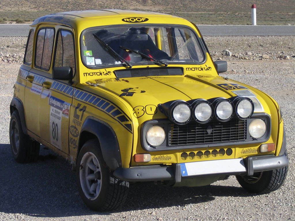 1024x768 Renault 4 Wide (4L Trophy)