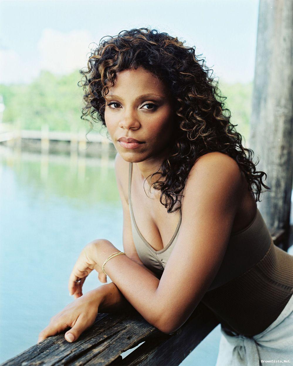 999x1247 Sanaa Lathan Wallpaper