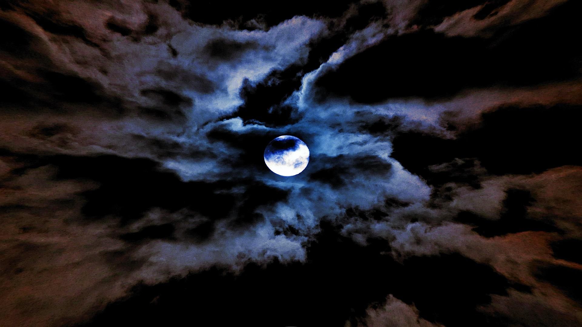 1920x1080 Midnight Blue: Moon Through Dark Cloudsx1080