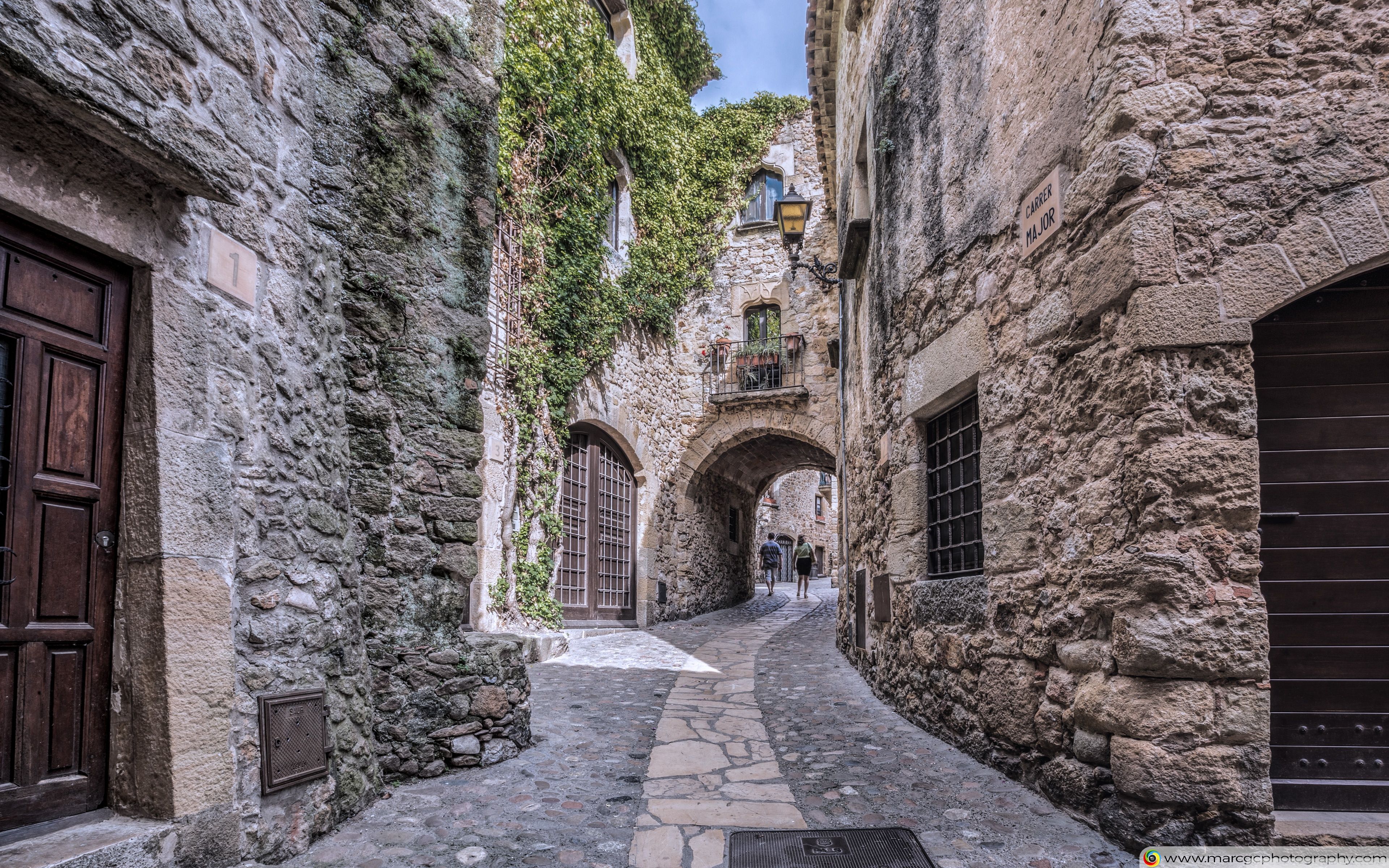 3840x2400 Medieval Village of Pals Catalonia 4K UHD Wallpaper for UltraHD Desktop and TV : Widescreen and UltraWide Display