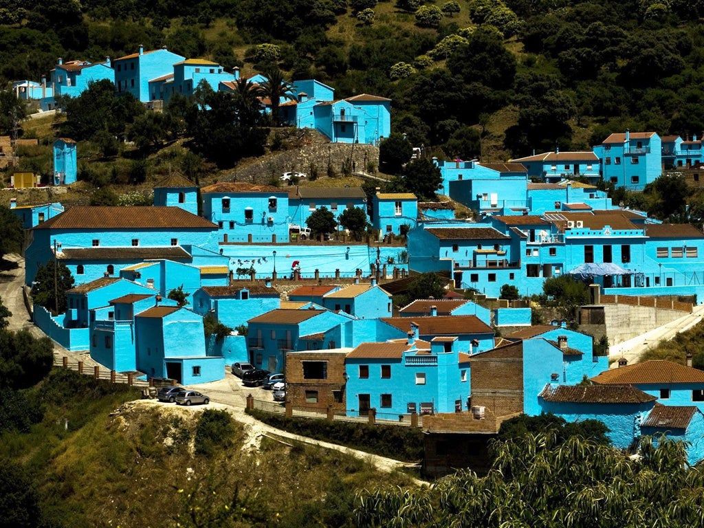 1024x768 Spanish village happy to be left feeling blue
