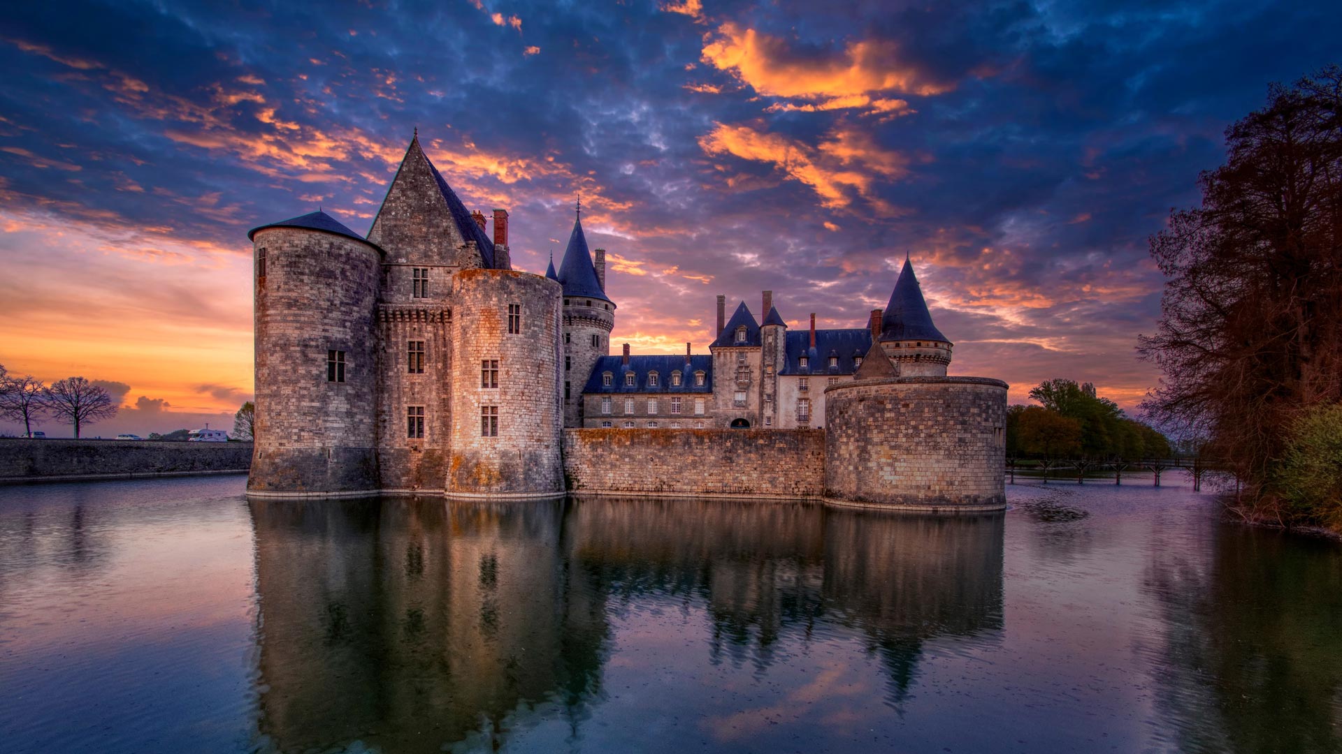 1920x1080 Bing Image: Château De Sully Sur Loire, Centre Val De Loire, France Wallpaper Gallery