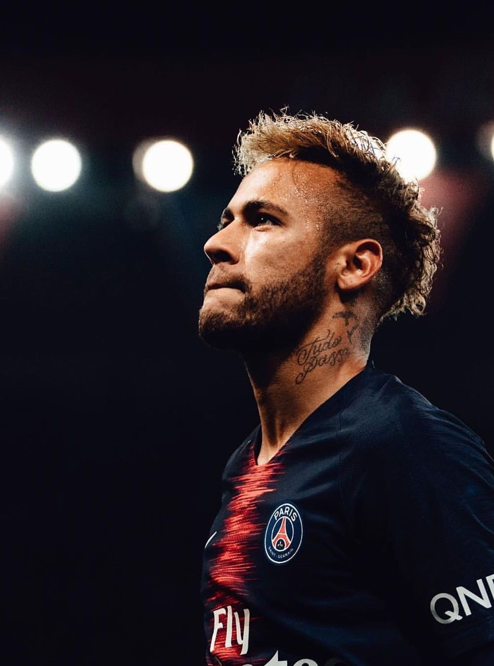 1001x1349 Neymar Sad Wallpaper