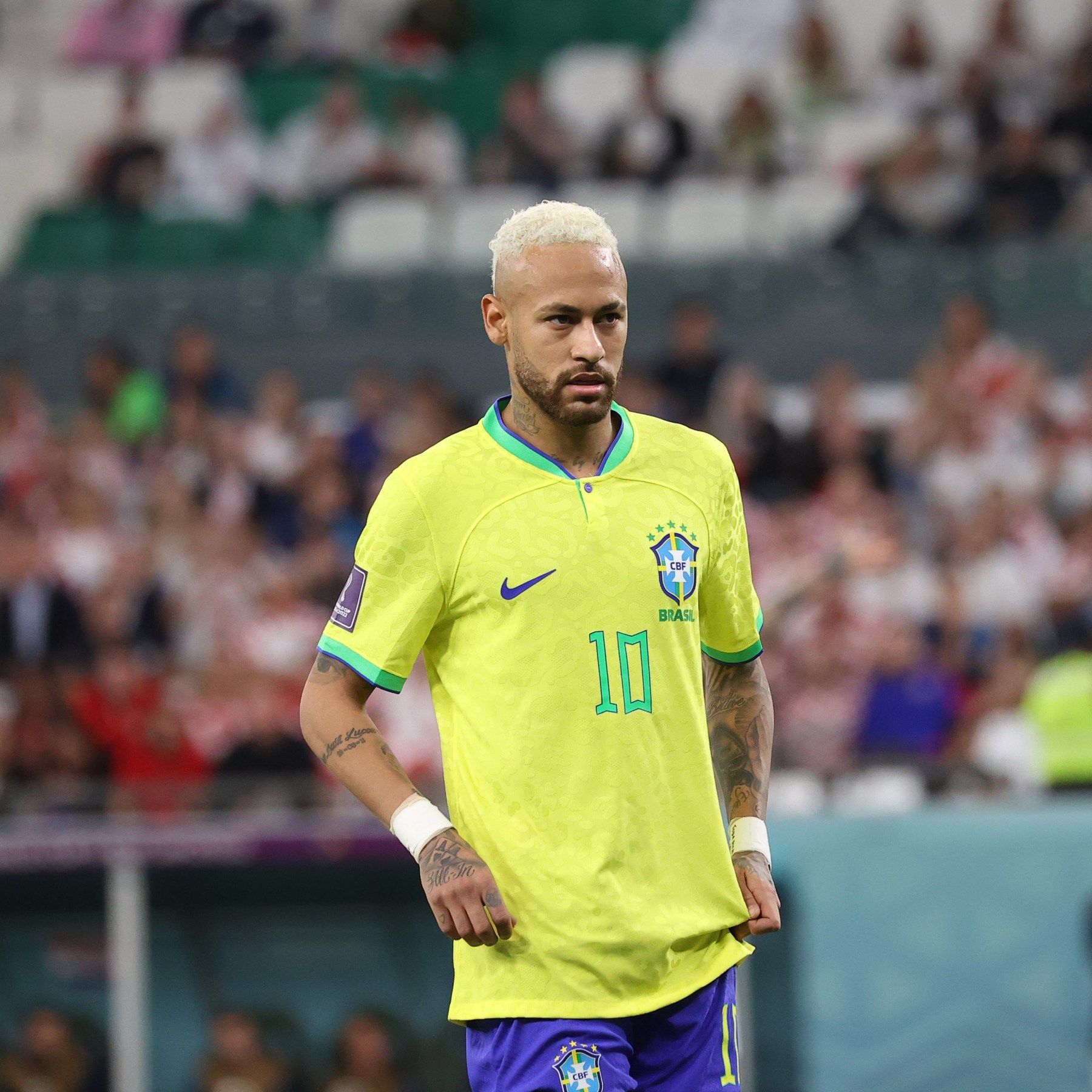 1800x1800 For Brazil fans, the ‘sadness is too much’ after World Cup exit