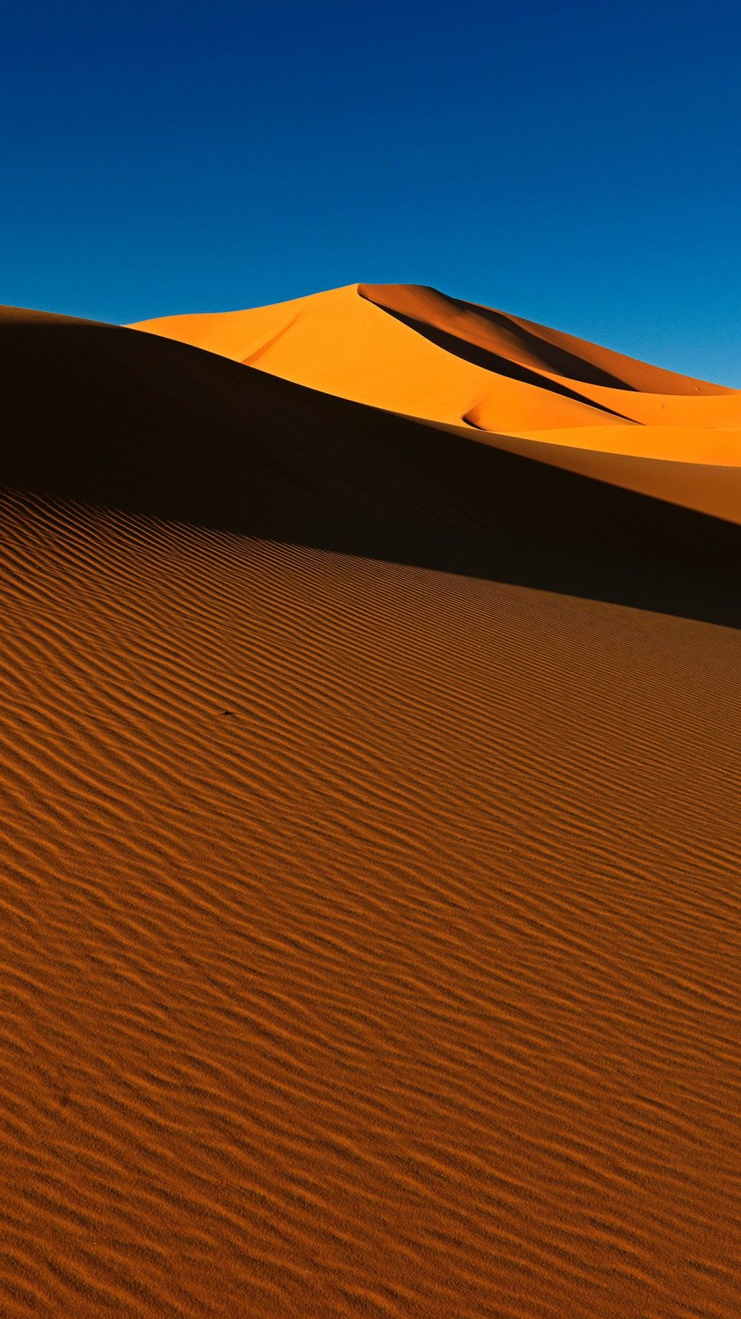 1080x1920 Sand dunes in Desert 4K Wallpaper