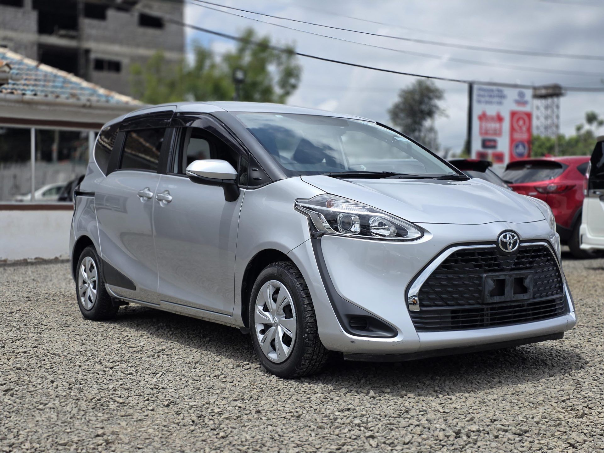 1920x1440 Toyota sienta