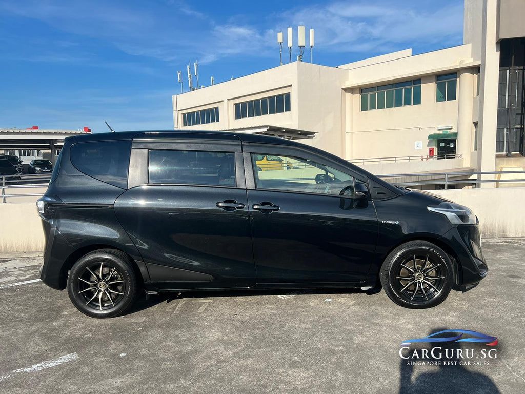 1024x768 New Arrival}Used Car TOYOTA SIENTA HYBRID 1.5G CVT (2021) Black MPV Used Car Used Car Hybrid Electric Car