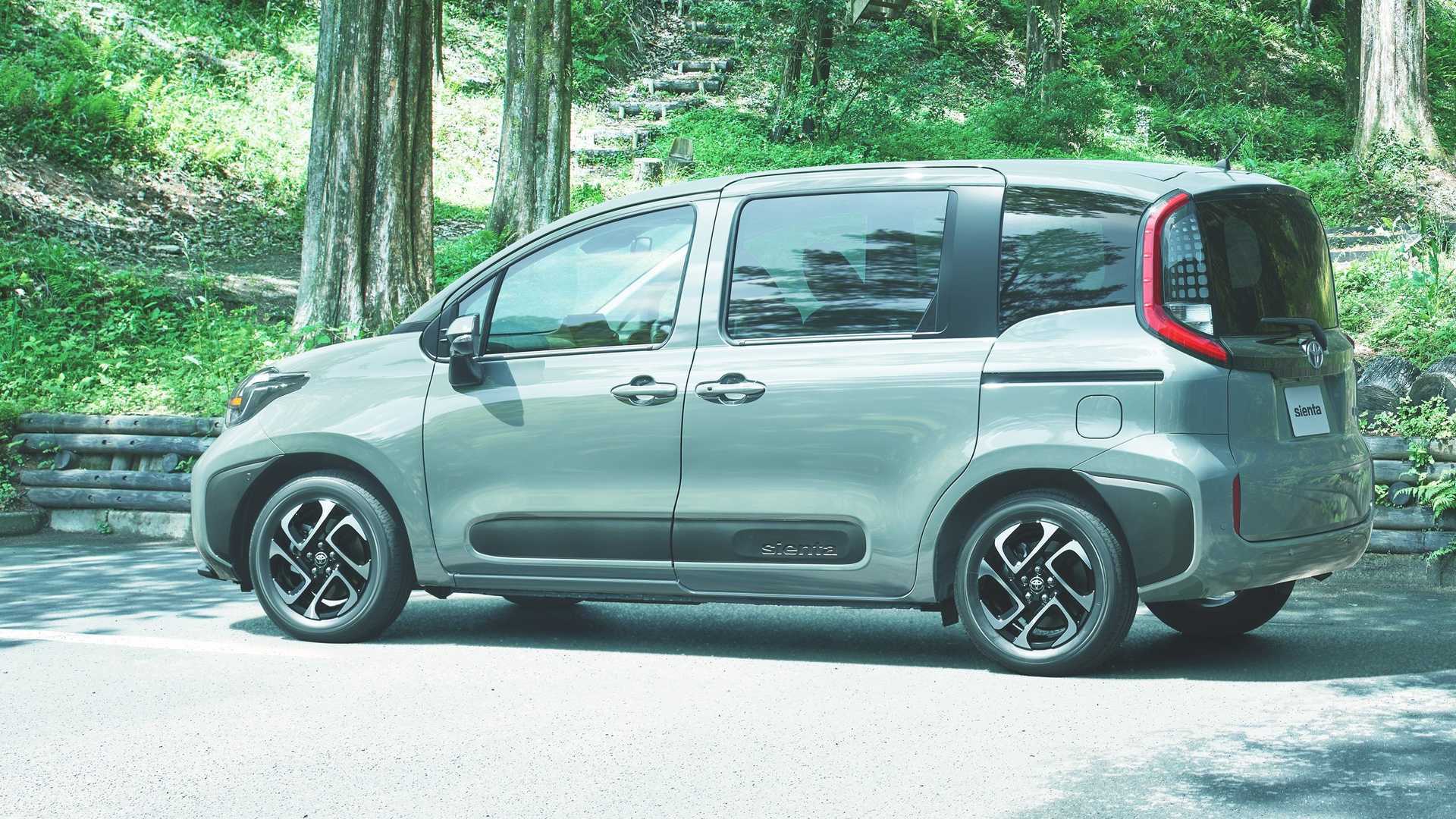 1920x1080 Cute Dog Stars In Ad For The Adorable Toyota Sienta Minivan
