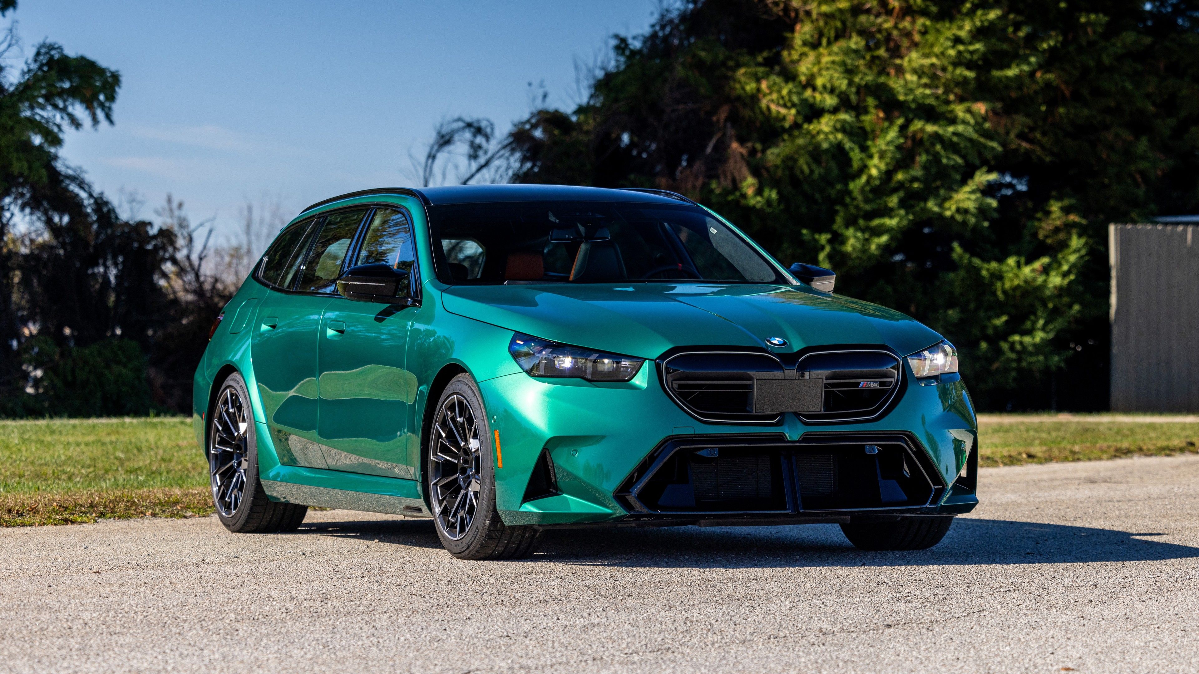 3840x2160 BMW M5 Touring Car 4K 5K HD Cars Wallpaper