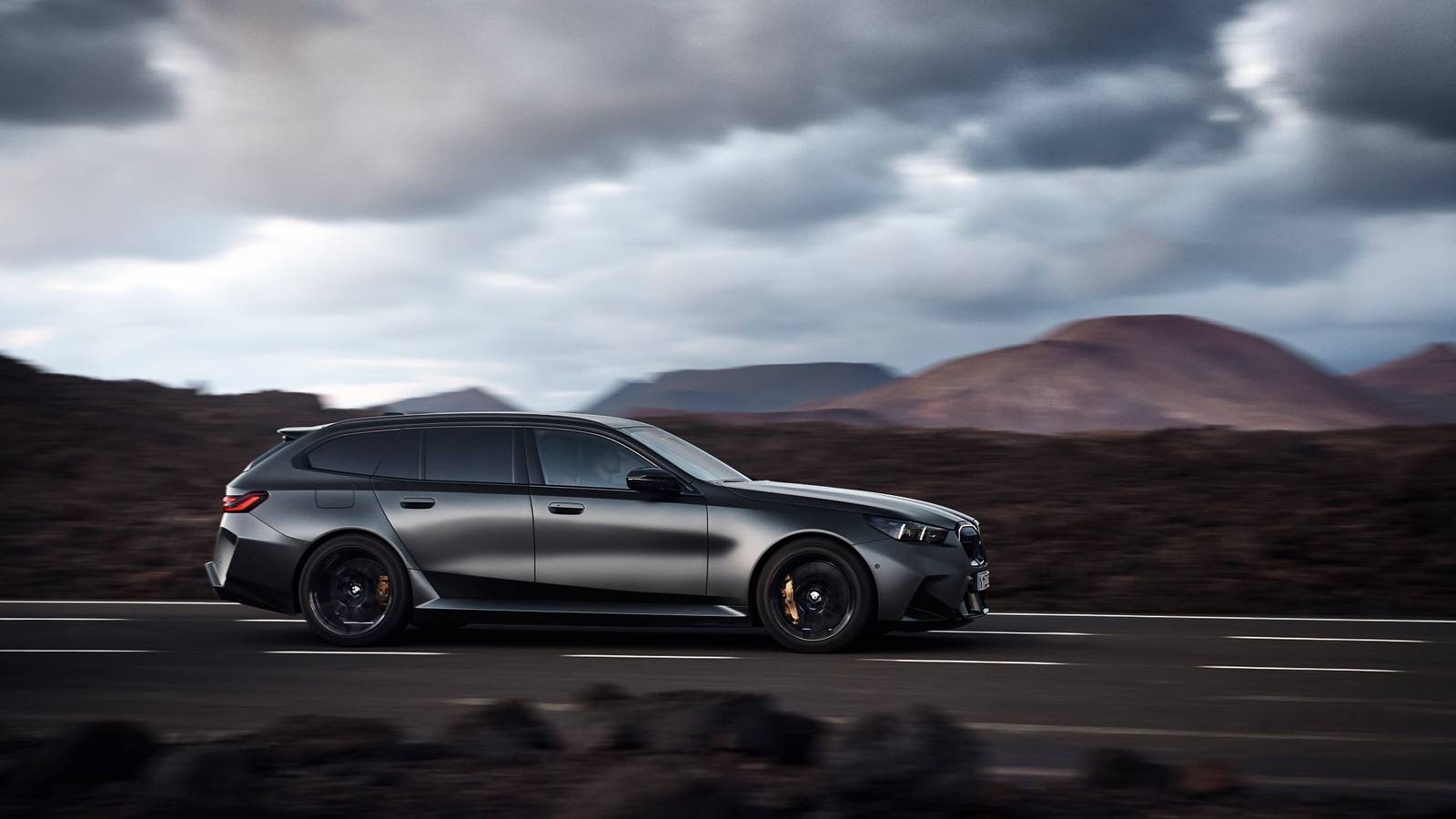 1600x900 MPH In A Station Wagon: 2025 BMW M5 Touring Debuts