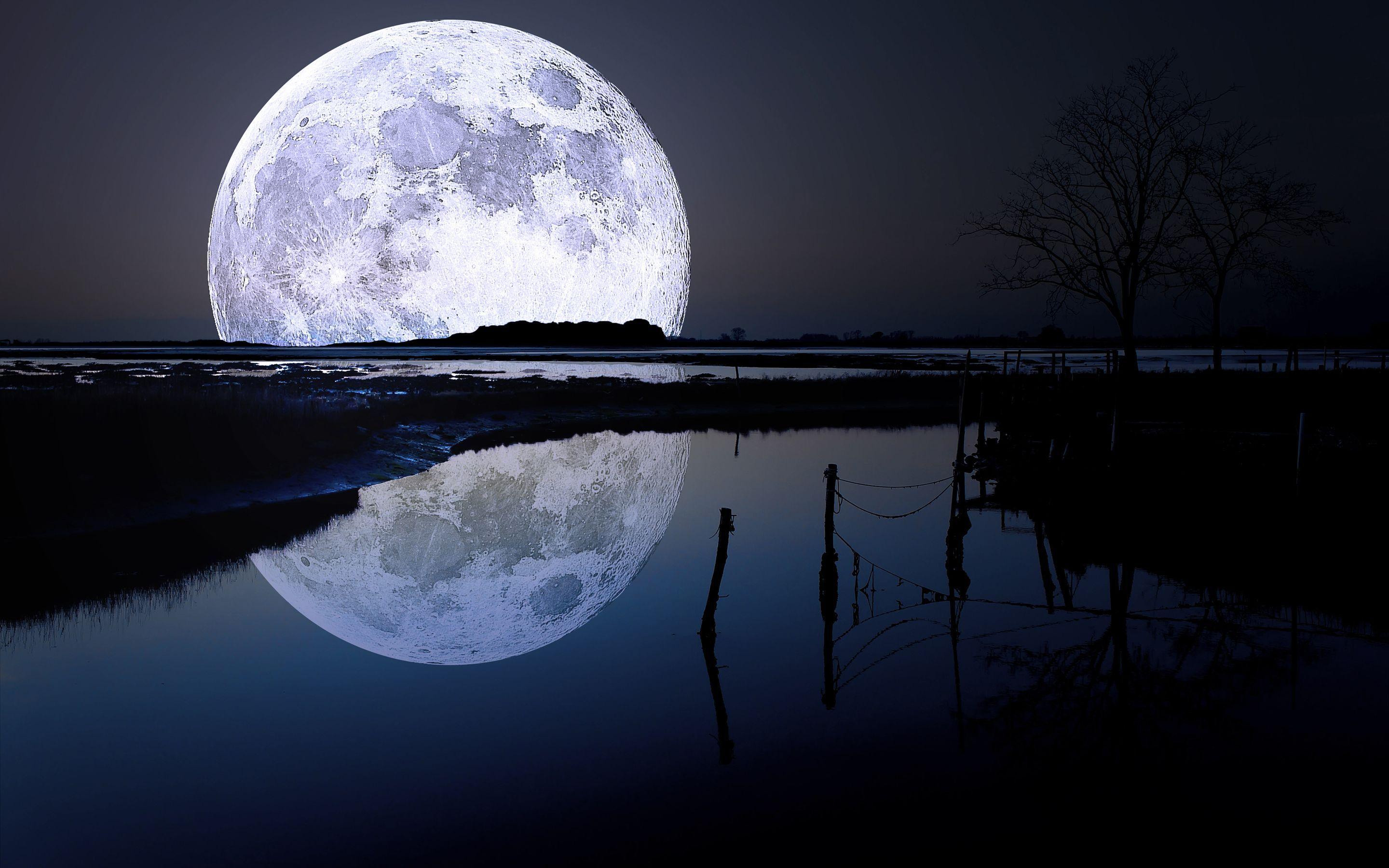2880x1800 4k Moon Natural Wallpaper
