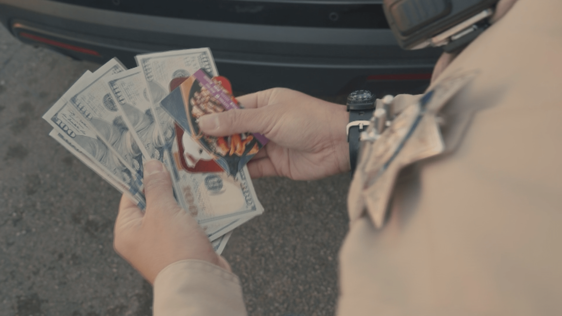 1920x1080 'Holiday Helper' enlists help of San Diego Sheriff's to hand out $000 in cash to families in need