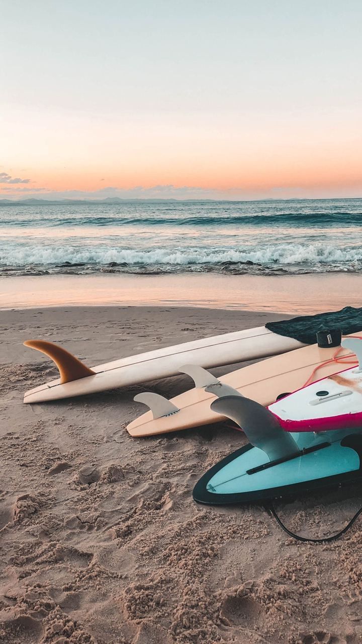 720x1280 Surfing aesthetic. Surf aesthetic, Surfing picture, Summer aesthetic