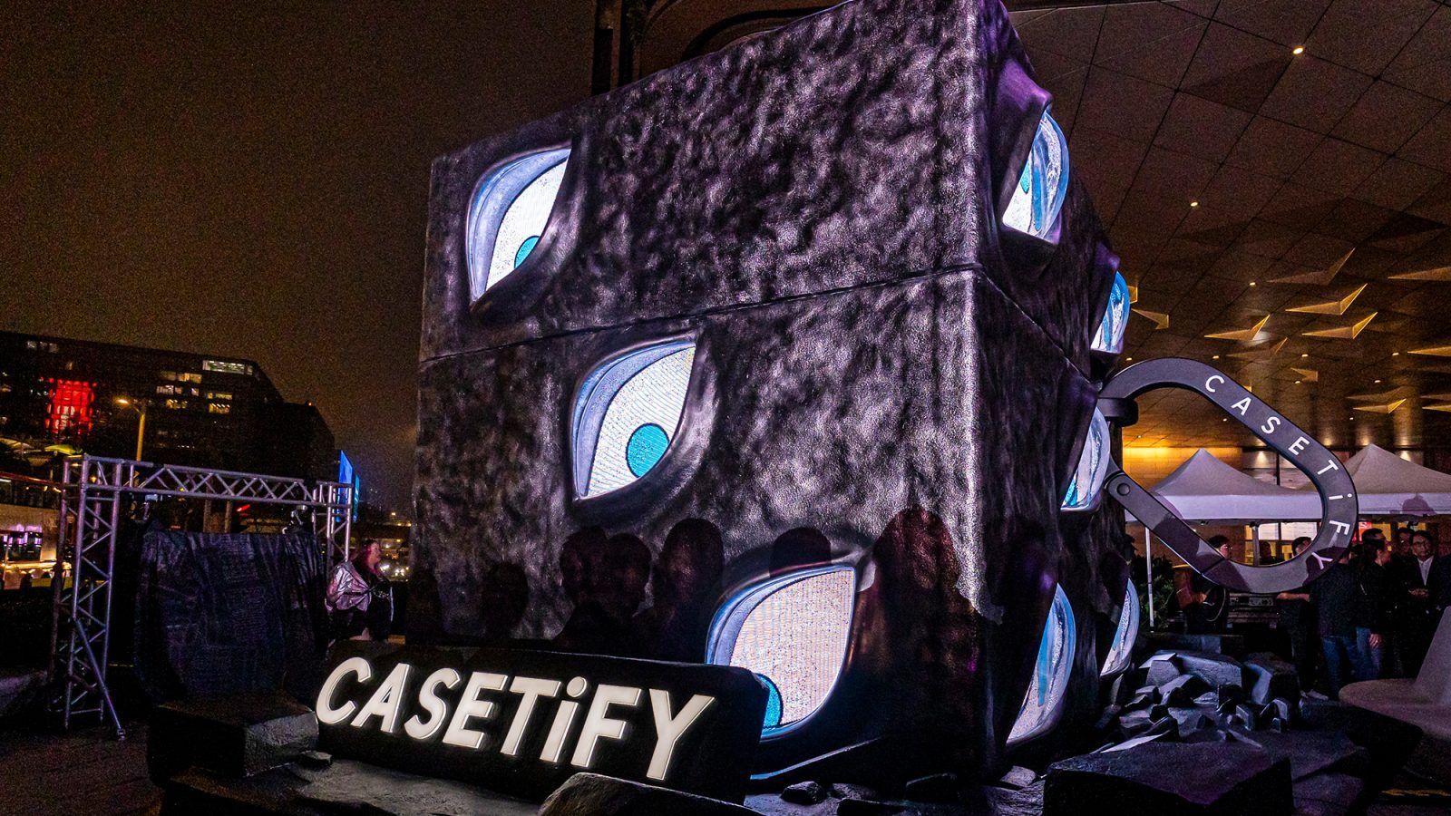1600x900 CASETiFY Unveils Massive Jujutsu Kaisen Sculpture